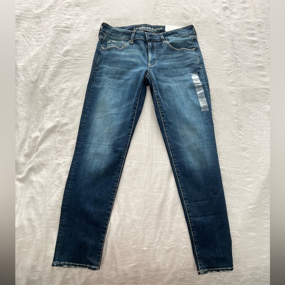 American Eagle Jeans - Picture 2 of 6